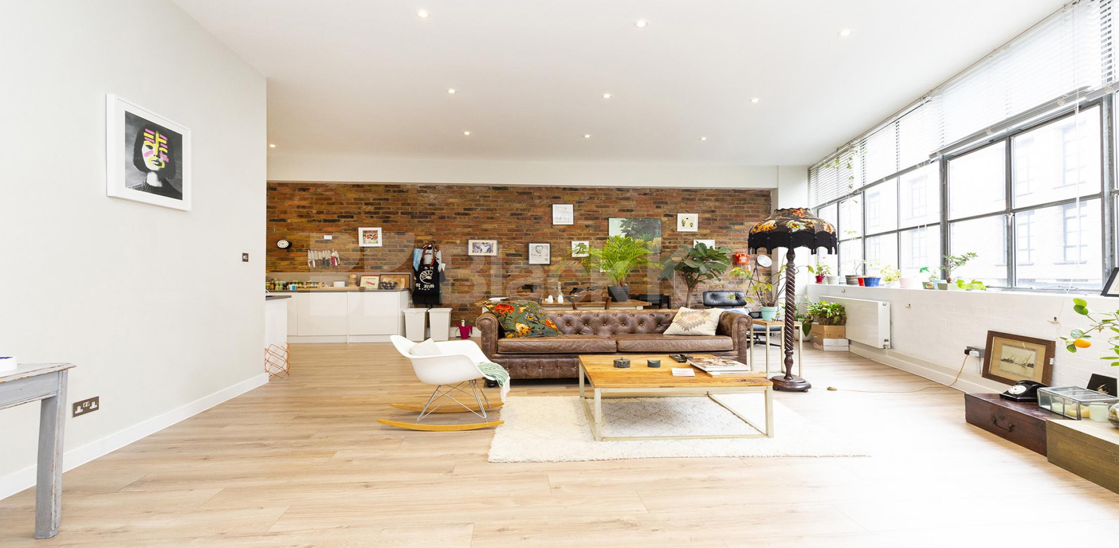 			WAREHOUSE CONVERSION IN ANGEL-OLD STREET-SHOREDITCH, 2 Bedroom, 1 bath, 1 reception Flat			 EAGLE HOUSE-EAGLE WHARF ROAD, ANGEL-OLD STREET-SHOREDITCH